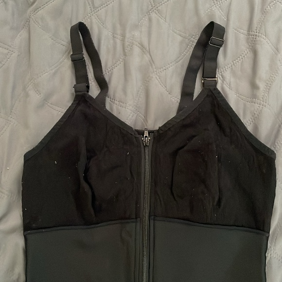 Contour Compression Garment - Picture 2 of 6